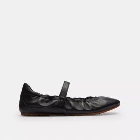 Baskets Mary Janes