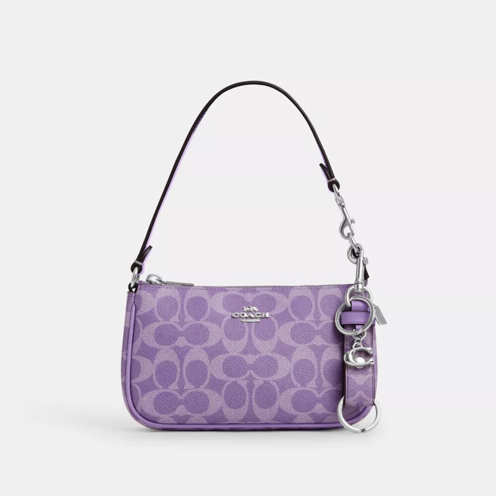 Bijoux de sac à fermeture à pression en Signature Canvas avec breloque