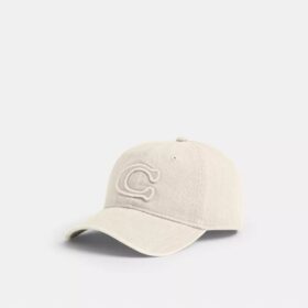 Casquette de baseball avec écusson emblématique