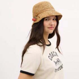 Chapeau de paille avec détail cerise