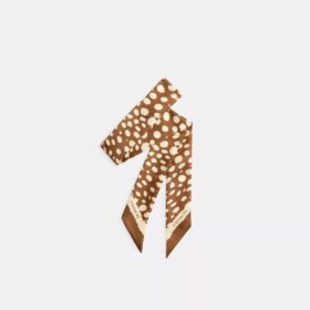 Écharpe fine en soie imprimée « Wild Spots »