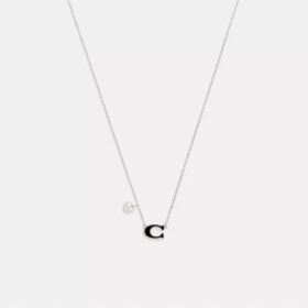 Collier avec pendentif en forme de cœur émaillé en forme de Charms