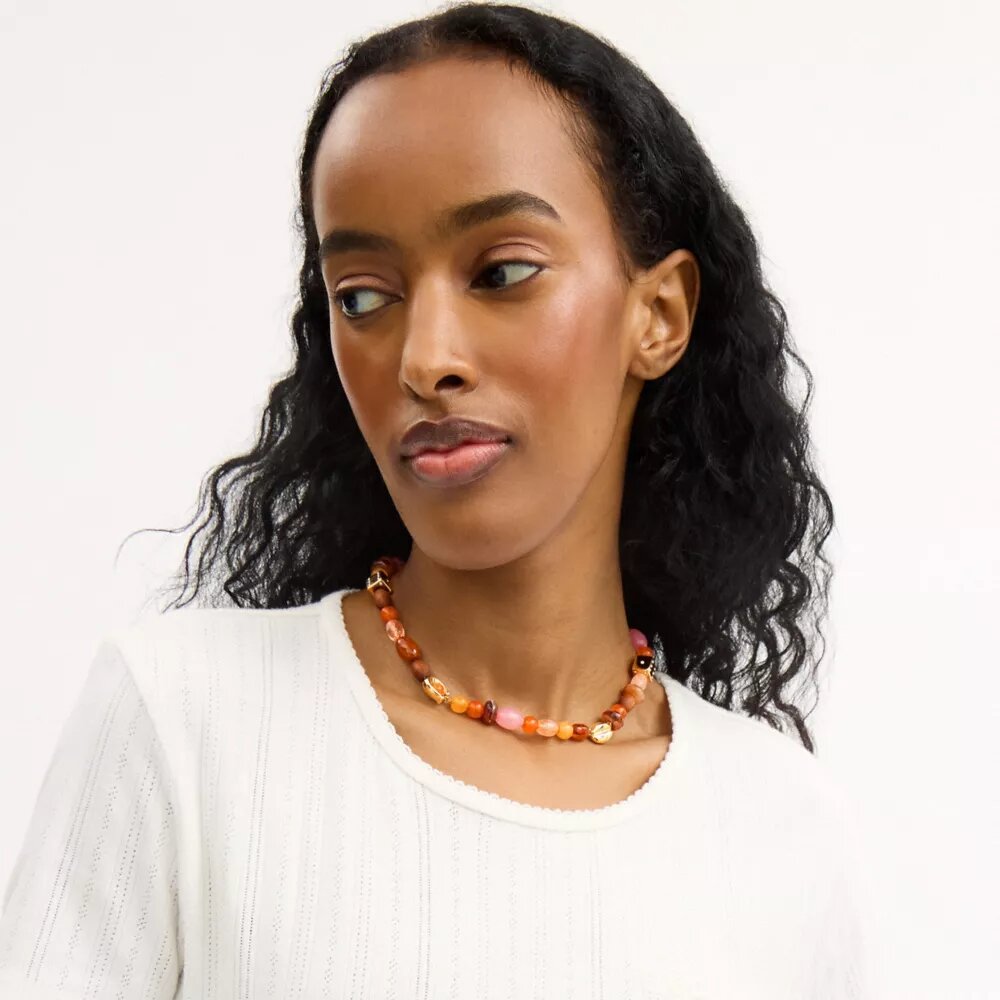 Collier ras-du-cou à perles