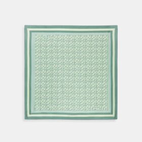 Foulard carré en soie emblématique