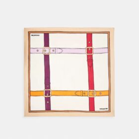Foulard carré en soie à imprimé « ceinture en trompe-l'œil »