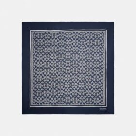 Foulard carré en soie à imprimé texturé emblématique