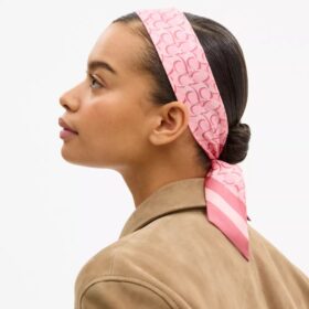 Foulard fin en soie Signature