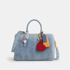 Grand sac à main Rowan en denim « usé » avec Charms