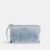 Grand sac à pochette dragonne d'angle en denim « Loved »