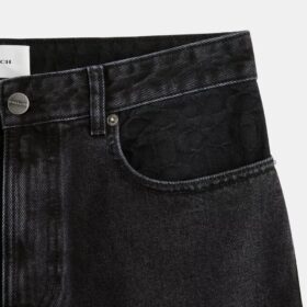 Jeans fuselé noir en coton biologique