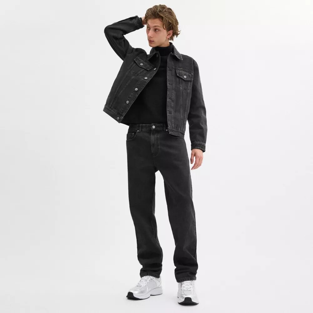Jeans fuselé noir en coton biologique