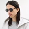 Lunettes de soleil rondes avec étiquette métallique