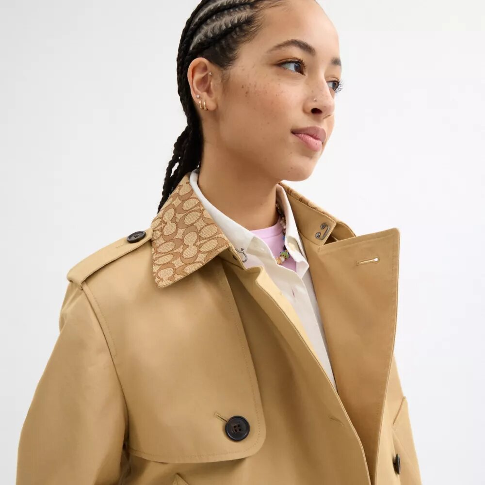 Manteau de Trenchs court avec col emblématique