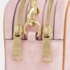 Mini sac bandoulière Carey en Signature Canvas avec Charms