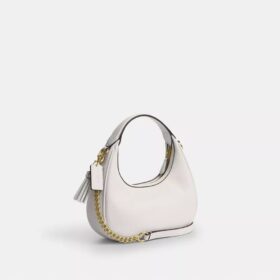 Mini-sac bandoulière Carmen avec rivets en forme de cœur