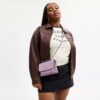 Mini sac bandoulière Klare en cuir emblématique