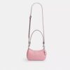 Mini sac bandoulière Teri en cuir emblématique avec breloque en forme de cœur