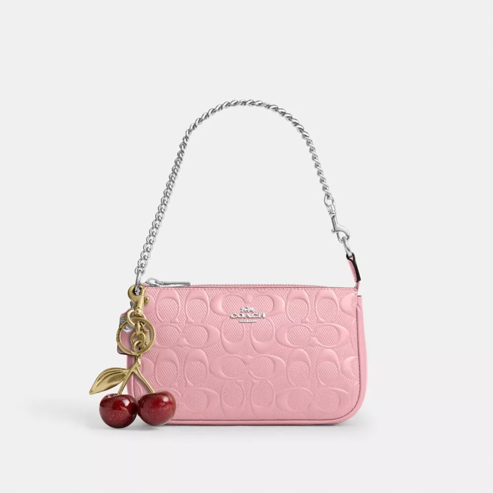 Nolita 19 en cuir signature avec breloque en forme de cœur