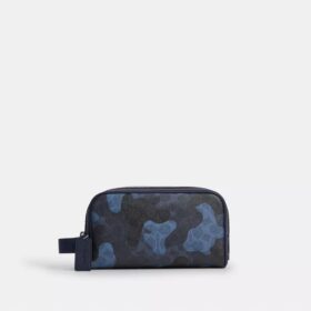 Petit kit de voyage à l’imprimé camouflage emblématique