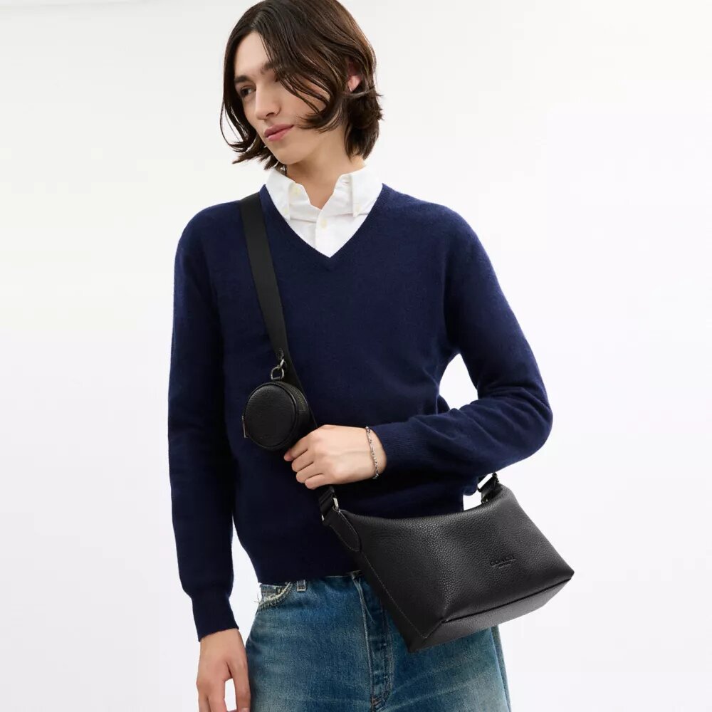Petit sac bandoulière Finn avec pochette