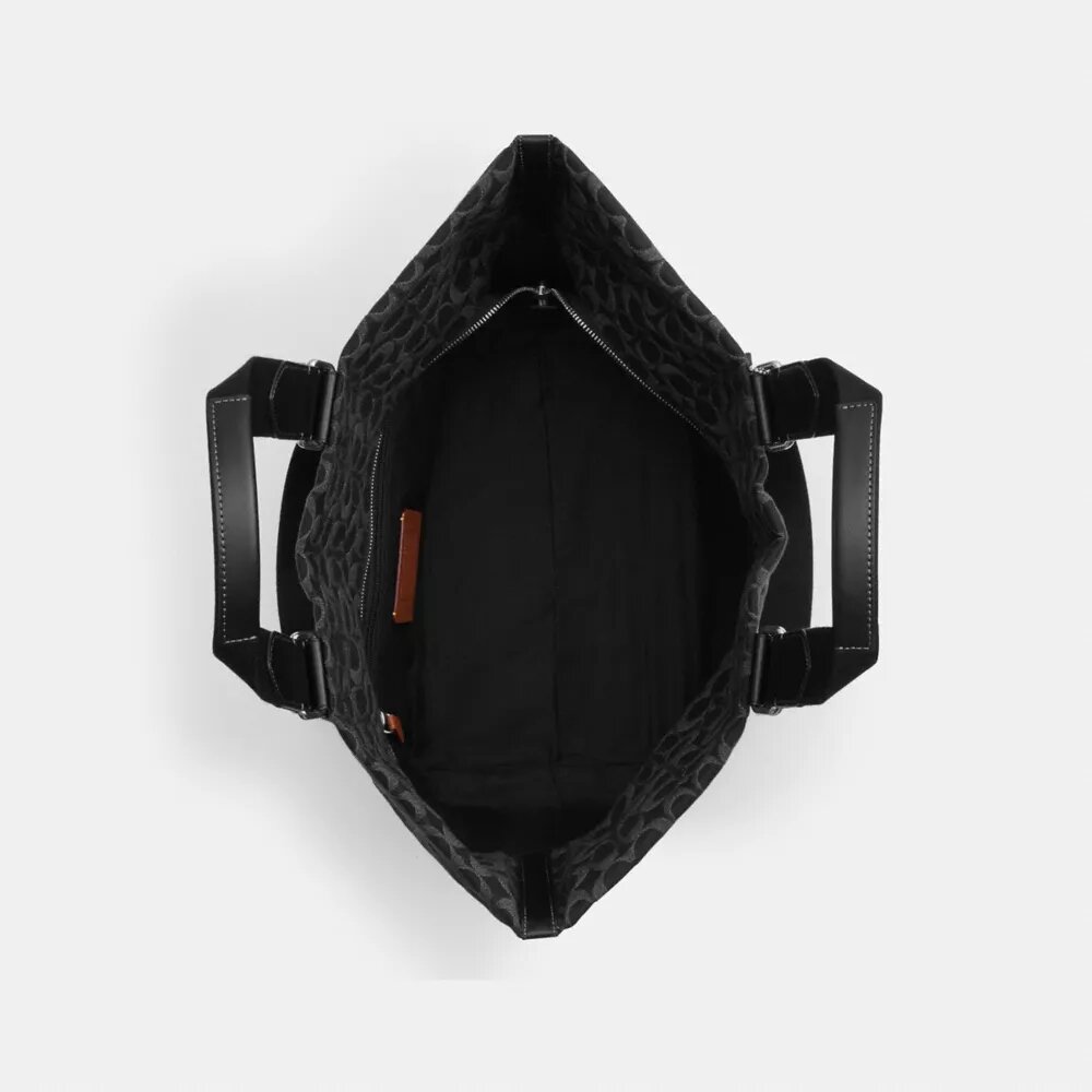 Petit sac cabas de voyage en denim emblématique