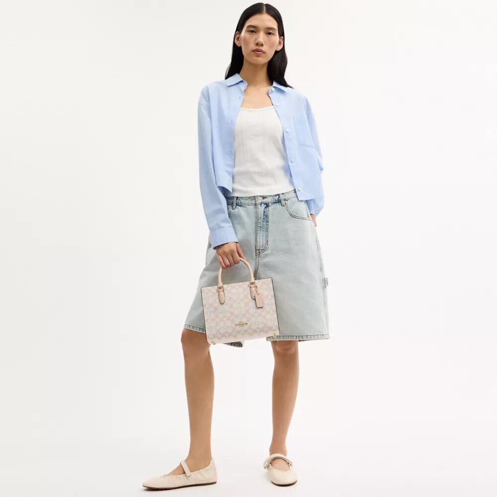 Petit sac cabas Maggie en Signature Canvas