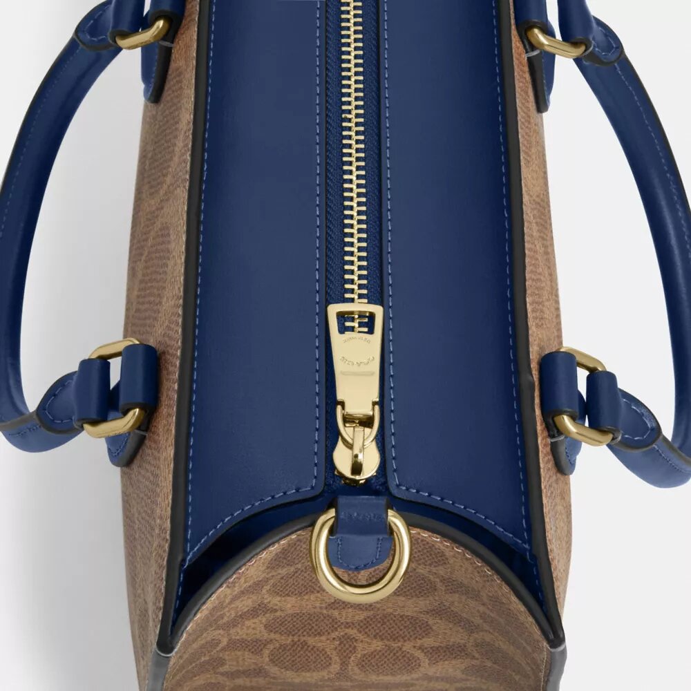 Petit sac cabas Maggie en Signature Canvas