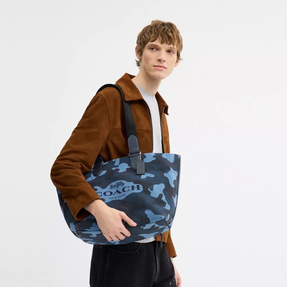 Petit sac cabas « Tour » à imprimé camouflage