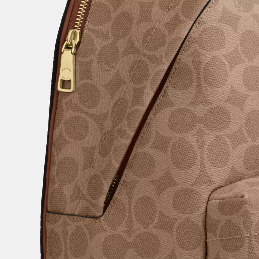 Petit sac à dos Taylor en Signature Canvas