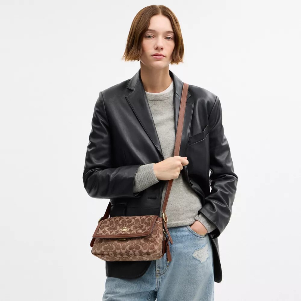 Petit sac porté épaule à rabat Etta en chenille emblématique