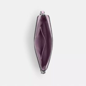 Pochette dragonne à fermeture éclair d’angle en cuir emblématique avec breloque en forme de cœur