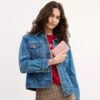 Pochette dragonne à fermeture éclair d'angle en denim emblématique