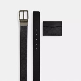 Porte-cartes et ceintures présentés dans un coffret en Signature Canvas