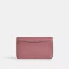 Porte-cartes fin et indispensable