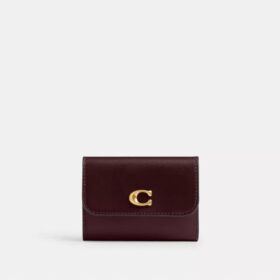 Porte-cartes indispensable en color block