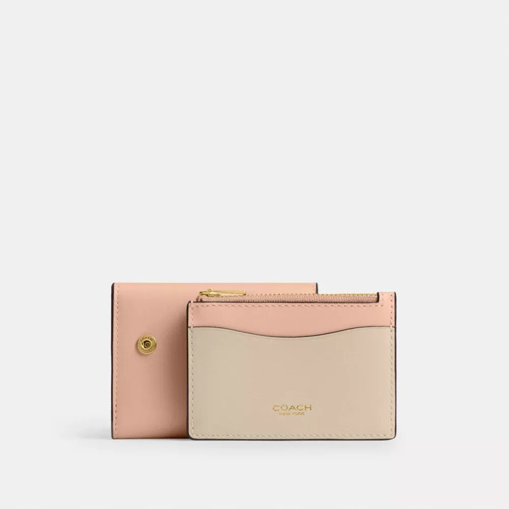 Porte-cartes indispensable en color block