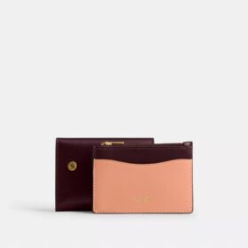 Porte-cartes indispensable en color block