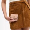 Porte-cartes indispensable en color block