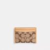 Porte-cartes indispensable en jacquard emblématique