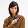 Portefeuille fin Essential en jacquard emblématique