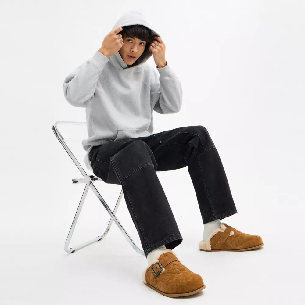 Sabots à boucle dans notre style emblématique