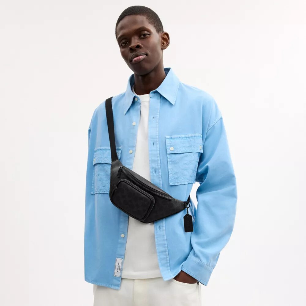 Sac banane Travis 30 en Signature Canvas
