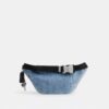Sac banane Travis 35 en denim usé avec Charms