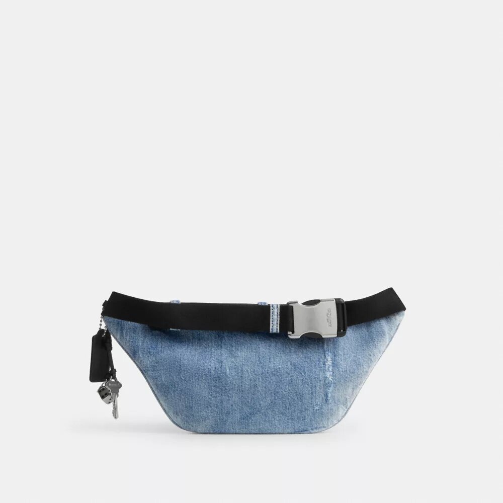 Sac banane Travis 35 en denim usé avec Charms
