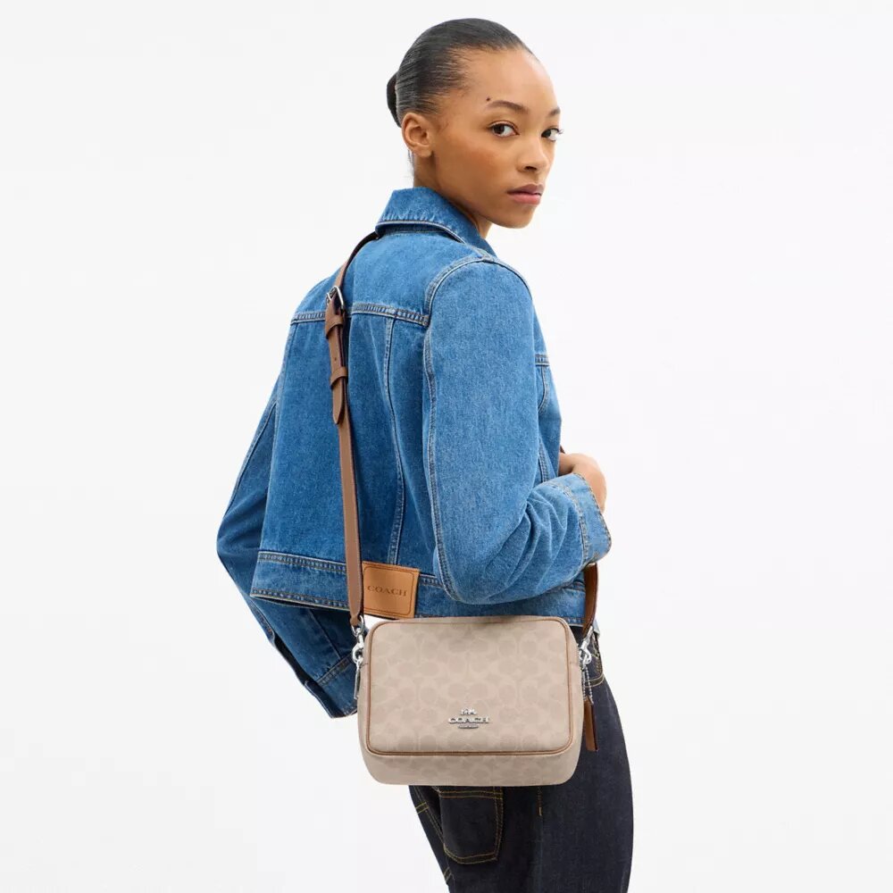 Sac bandoulière Carey en Signature Canvas