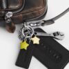 Sac bandoulière Dakota en cuir patiné avec Charms