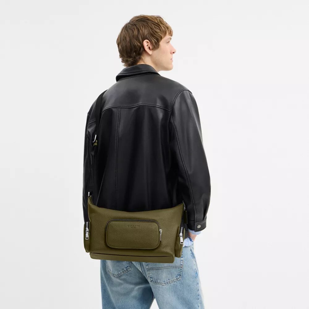 Sac bandoulière Finn avec poches