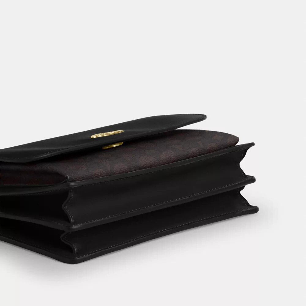 Sac bandoulière Klare en Signature Canvas