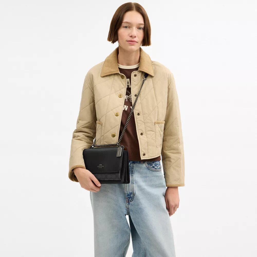 Sac bandoulière Klare en Signature Canvas