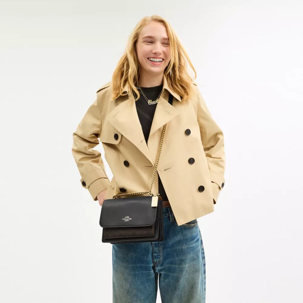 Sac bandoulière Klare en Signature Canvas